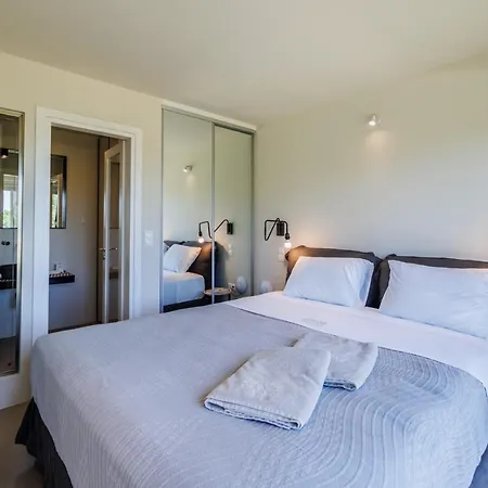 Вилла Luxury Neokastro With Private Pool