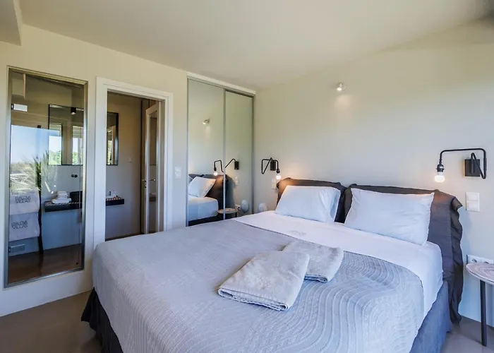 Βίλα Luxury Neokastro With Private Pool